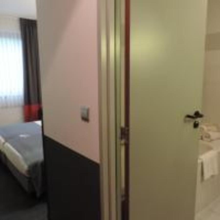 Hotel Brussels Groot-Bijgaarden Kültér fotó